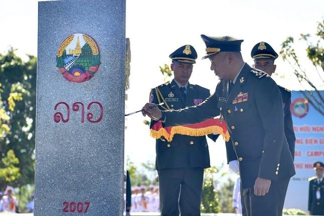 Giao lưu hữu nghị quốc phòng biên giới Việt Nam-Lào-Campuchia lần thứ nhất ảnh 2